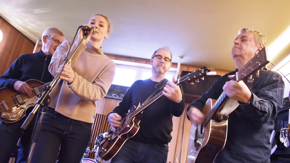 Magus Berggren, Julia Åshjelm, Thomas Lindgren och Olav Markstedt är några av de som kommer stå på Nordanåteaterns scen. 