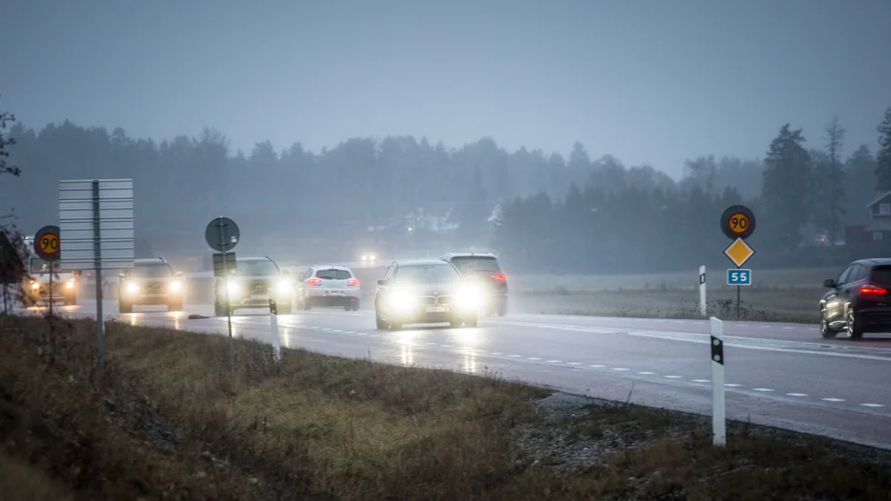 Ombyggnaden till 2+1-väg av de kvarvarande delarna av väg 55 kan inledas tidigast 2023.