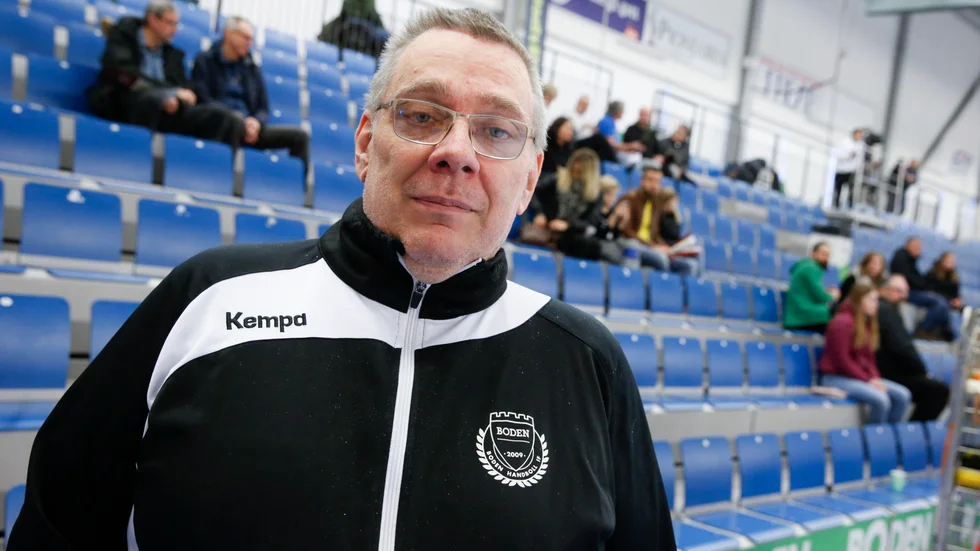 Sportchefen Mikael "Groja" Carlsson tror på sitt lag.