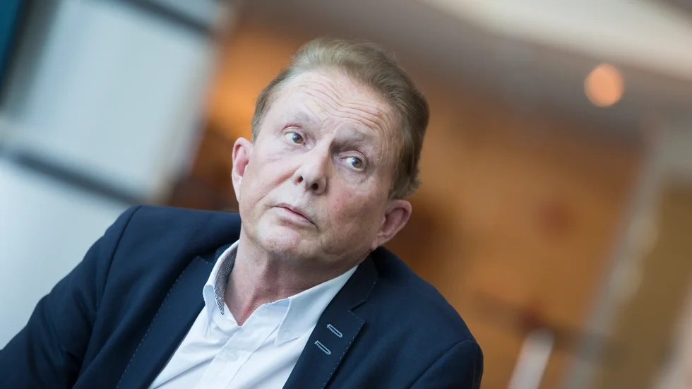 Kenneth Backgård (SJVP) menar att det inte är helt säkert att förslaget om ny kostnadsutjämning går igenom. "Vi måste utgå från läget att det inte tillför något.", säger han.