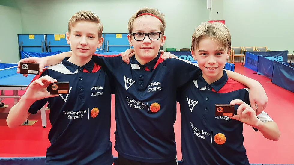 Tre av VBTK-spelarna som var i farten den gångna helgen. Från vänster: Vilhelm Fagerudd, Alexander Lindberg och Theo Skogholt.