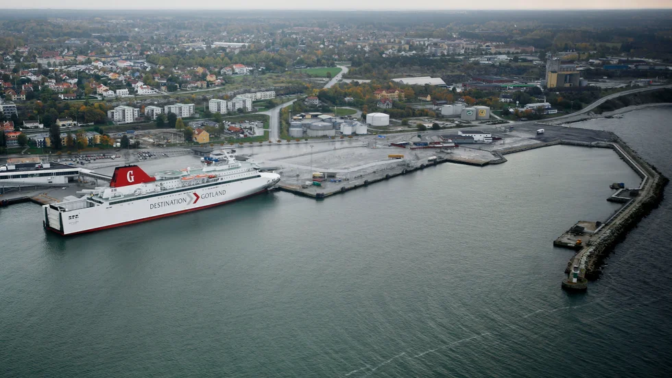 Det blev fem mål för Johan Båverud i VHF:s premiär mot Finspång.,