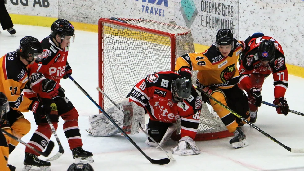 Piteå slet hårt och var nära att skrälla mot Luleå i JDM-finalen.