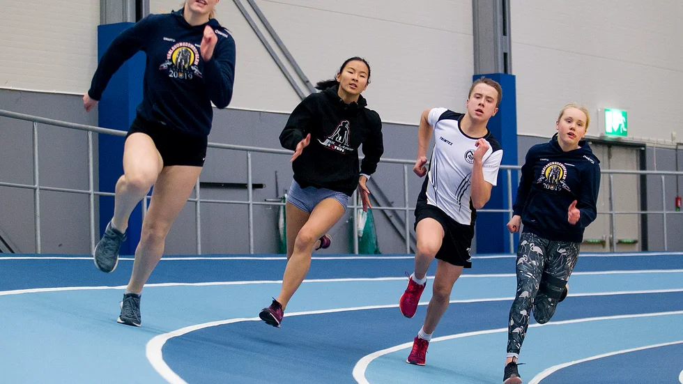Malva Axén, Emma Hjelm, Calle Lindstedt och Svea Eklundh gör alla debut när SM i mångkamp avgörs i Sollentuna. 