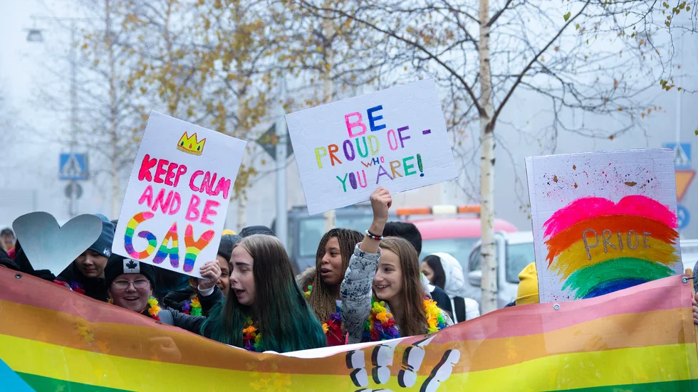 Över 50 personer deltog i prideparaden. Mestadel barn och ungdomar från Arvidsjaurs skolor.