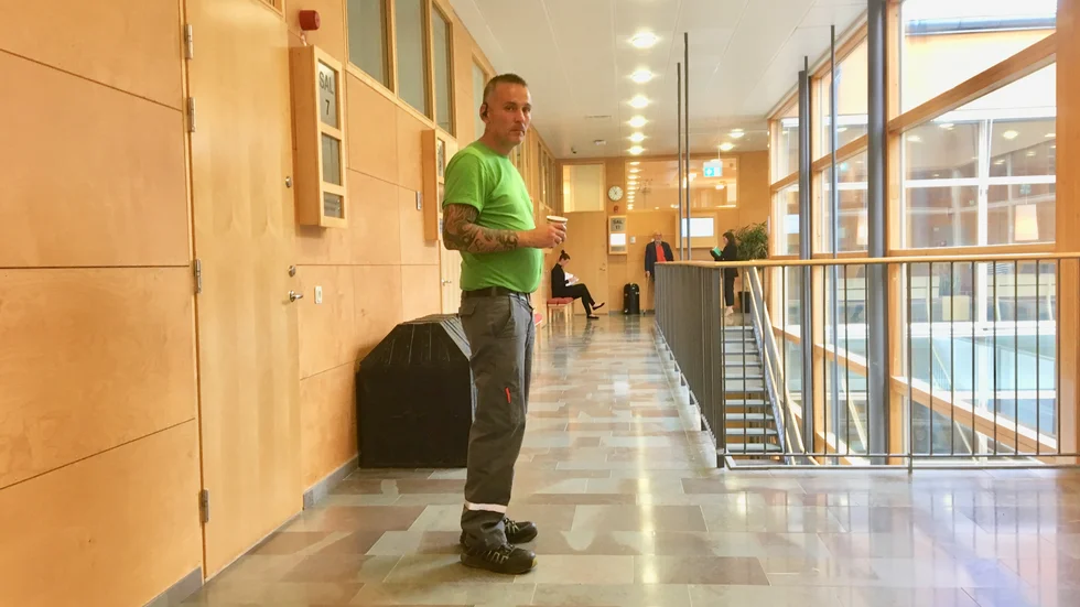 "Alla andra litar på mig. Varför kan inte ni också göra det", frågade Micael Molinder Transportstyrelsen i rätten. 