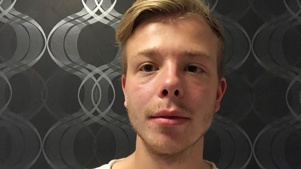 Värmbolsmålvakten Jonathan Bergstedt är utlånad till Trosa/Vagnhärad - som är 90 minuter från att gå upp i division 2-fotbollen.