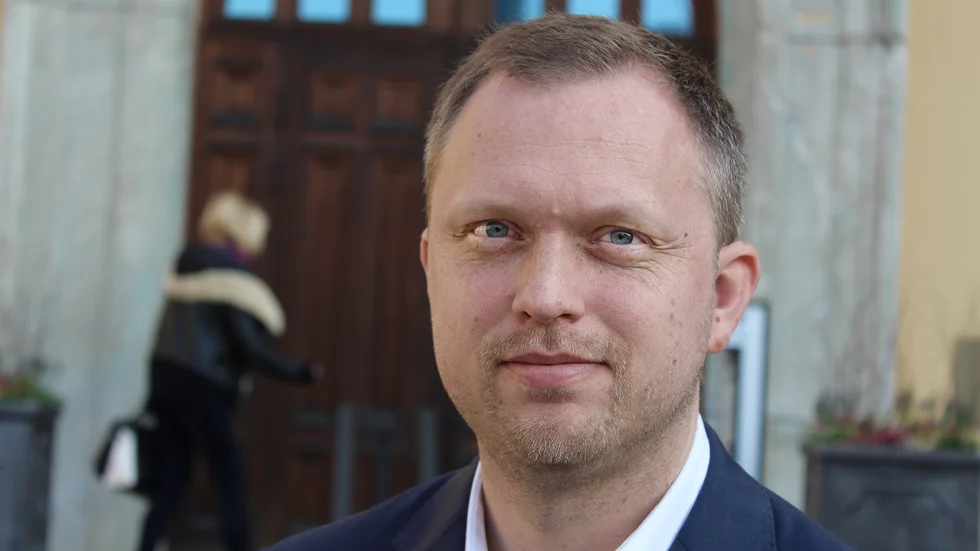 I fjol rasade Linköping i både Svenskt Näringslivs rankning och i SKR:s nöjd kund-index. Men färska siffror gläder Stefan Erikson (M), ordförande i bygg- och miljönämnden.
