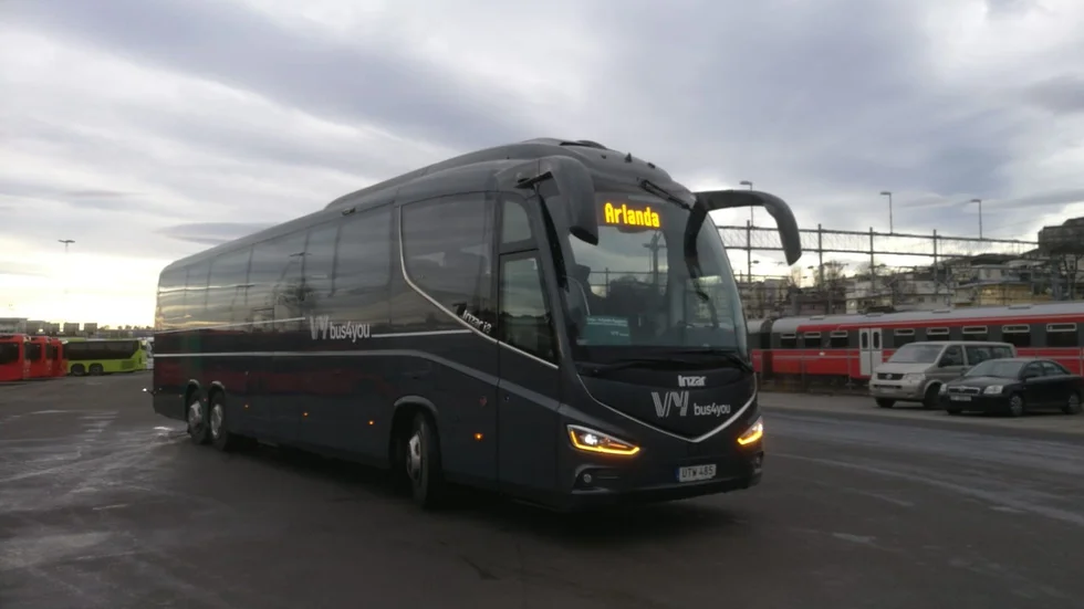 Den 30 mars börjar Vy Travel köra expresstrafik med dubbeldäckare mellan Eskilstuna och Arlanda. Obs, bussen på bilden är av den typ som går mellan Stockholm och Göteborg. 