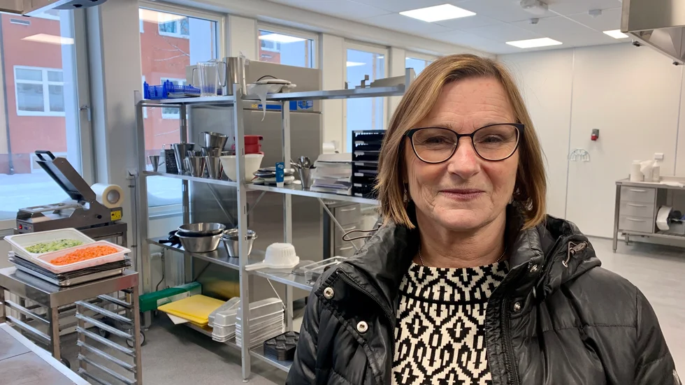 Det nya dietköket vid Strömbackaskolan kan hantera fler specialkoster än tidigare. "Vi måste klara större volymer", säger kostchef Helena Lundberg.