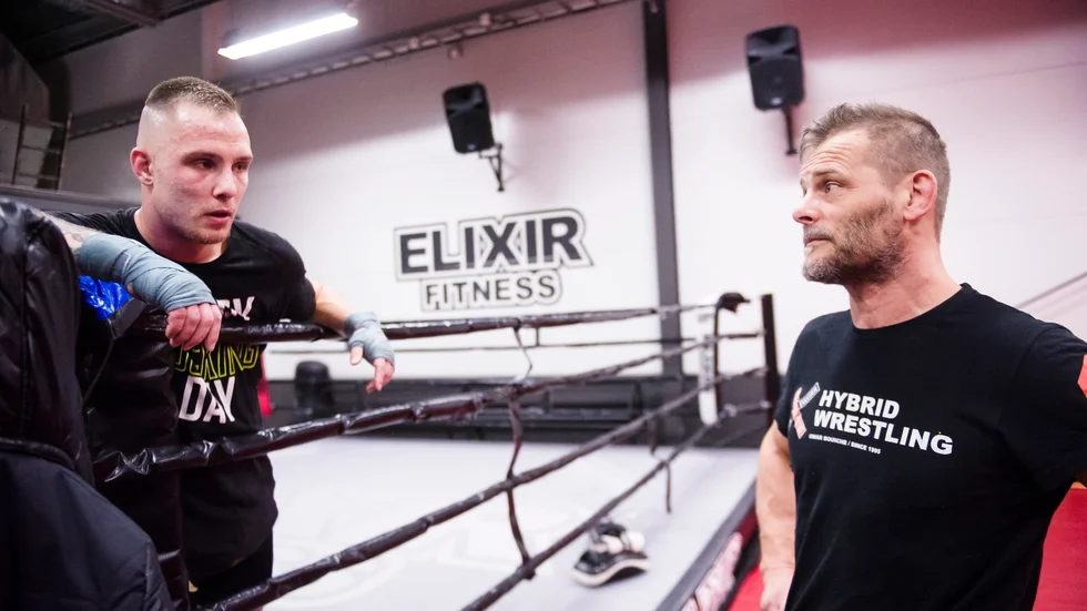 Ulf Silverbern och Pancrase MMA Nyköping får klara sig utan lokala dragplåster som just nu skadade Raymond Johansson Wigardt.
