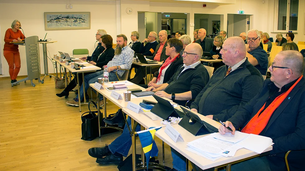 Efter en lång debatt röstade fullmäktige igenom majoritetens budget och flerårsplan för 2020-22. Här är det Anneli Bengtsson (S), som står i talarstolen. 