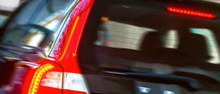 Kvinna nära bli påkörd efter smitning
