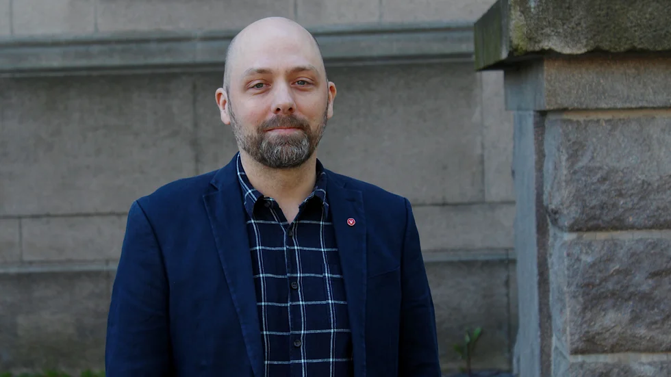 Nicklas Lundström, Vänsterpartiets gruppledare och ledamot i kommunstyrelsen, lade fram förslaget.