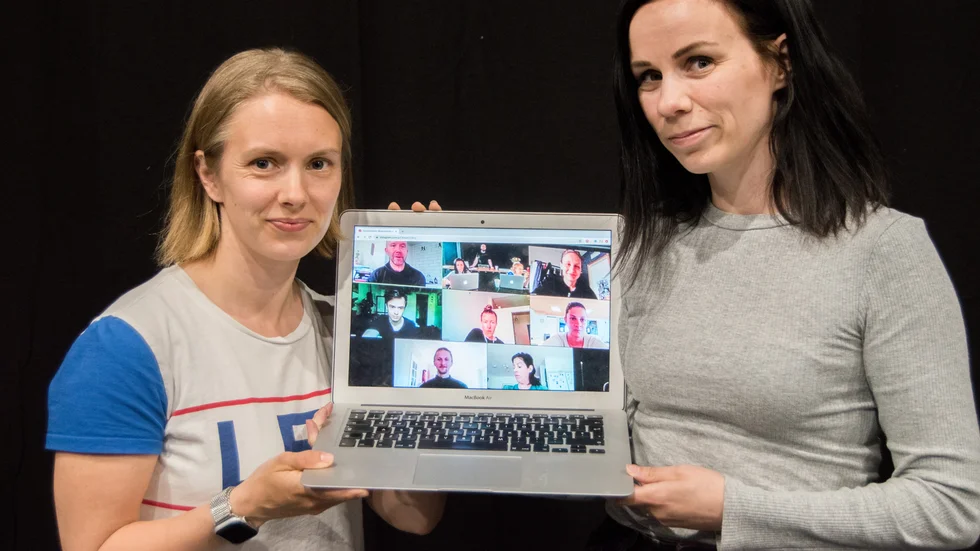 Marie Wårell och Jonna Valikainen i digitalt möte med Carl Olof Berg, Jakob Granqvist, Maja Runeberg, Isak Nordström, Tove Berglund, Julia Ehrstrand, Knut Vikström Precht och America Vera-Zavala.


