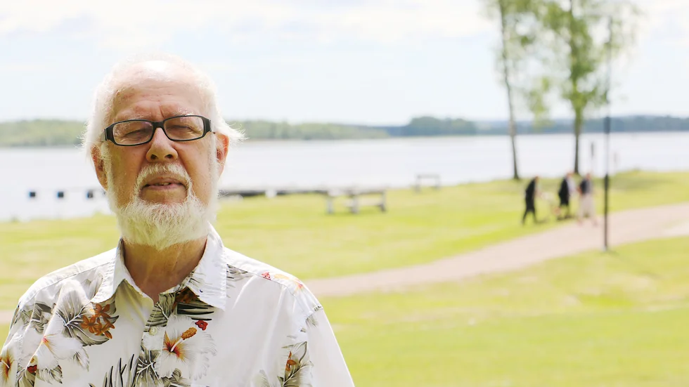 Centerpartisten Owe Samuelsson tror det blir en kamp om turisterna i sommar, och att ett utvecklat sportfiske i Hulingen kan bli värdefullt för både Hultsfred och campingen.
