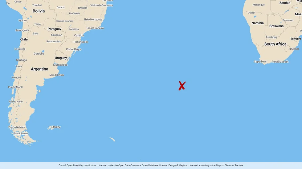 Tolv brittiska naturvårdare har hämtats från vulkanön Gough Island i södra Atlanten.