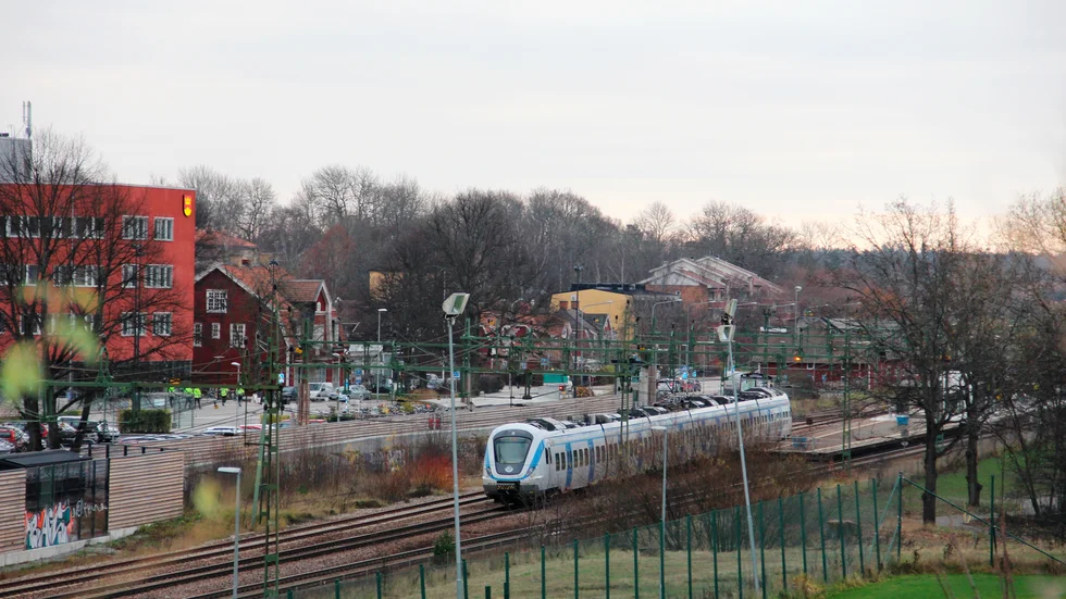 Från och med i höst planerar Trafikverket att börja övervaka stationsområdet i Knivsta. Syftet är både att öka tryggheten och att förhindra obehöriga från att gå ned på spåren.