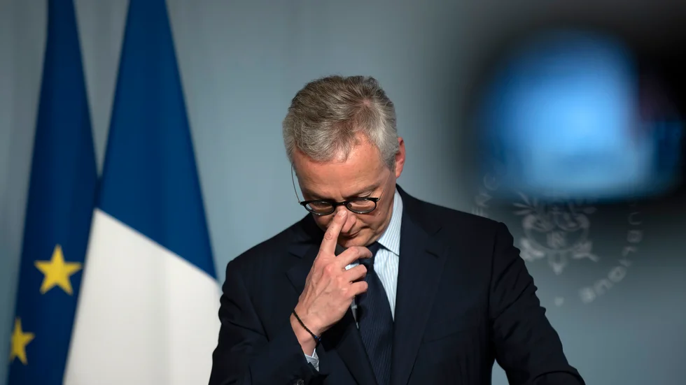 Frankrikes finansminister Bruno Le Maire gräver djupt i statskassan. Arkivbild.