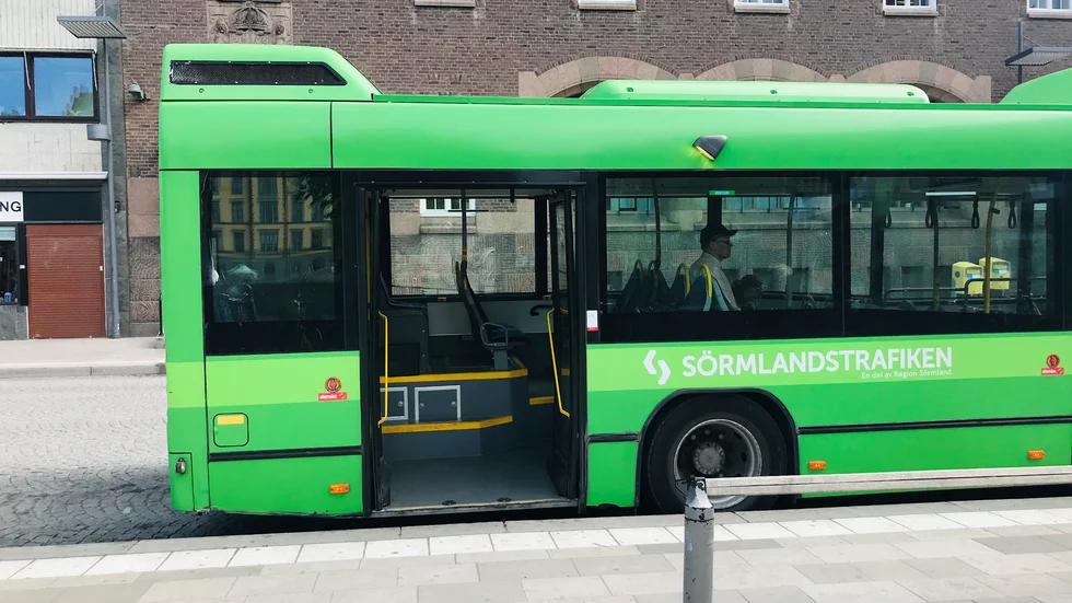 Vi upplyser om de tillfälliga rutiner som gäller till följd av Coronaviruset i ett flertal kommunikationskanaler. 
Skriver Sofia Wernersson, kommunikatör, kollektivtrafik, Region Sörmland.