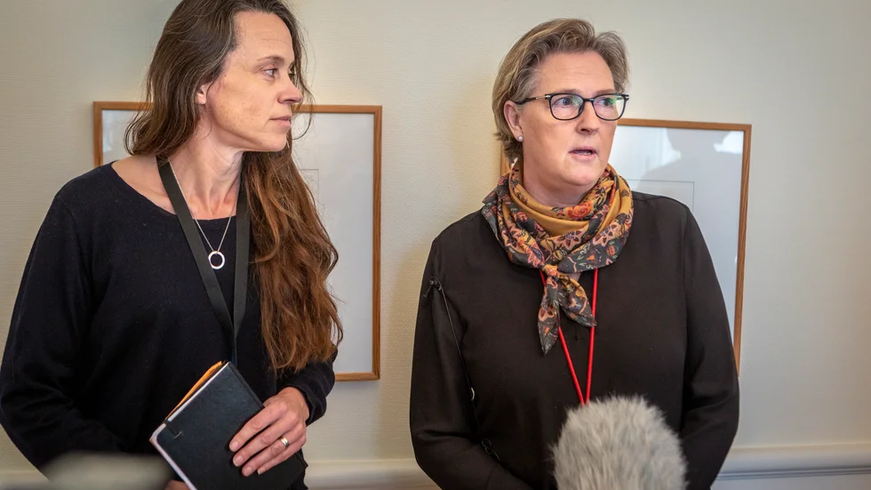 Smittskyddsläkare Marie Amér och Hälso och sjukvårdsdirektör Marie Loob vid en tidigare presskonferens om coronaläget. 