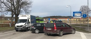 Bilar i krock – orsakade stopp i trafiken