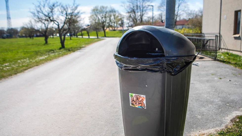 Las-utredningen passar bäst i skräpkorgen, menar debbatörerna.