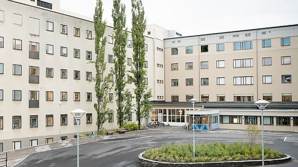 Regionstyrelsen tillåts ta brådskande coronabeslut. 