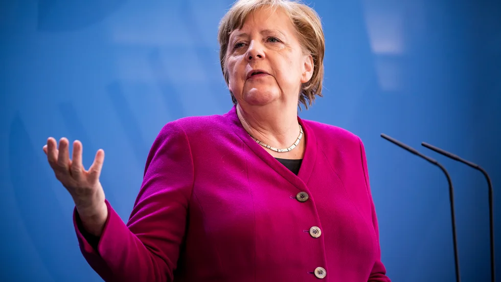 Tysklands förbundskansler Angela Merkel håller presskonferens efter EU-ledarnas webbtoppmöte i torsdags.