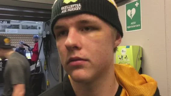 Jonatan Berggren får chansen i förstalinan med Joakim Lindström och Tom Pyatt