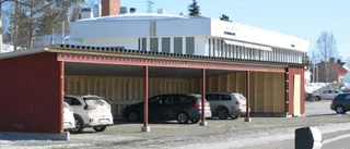 Spräckt budget för carportar vållade debatt
