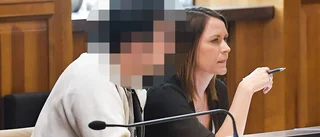 Våldtäktsdömde läkaren misshandlad i häktet: ”Han har haft något emot mig redan från början”