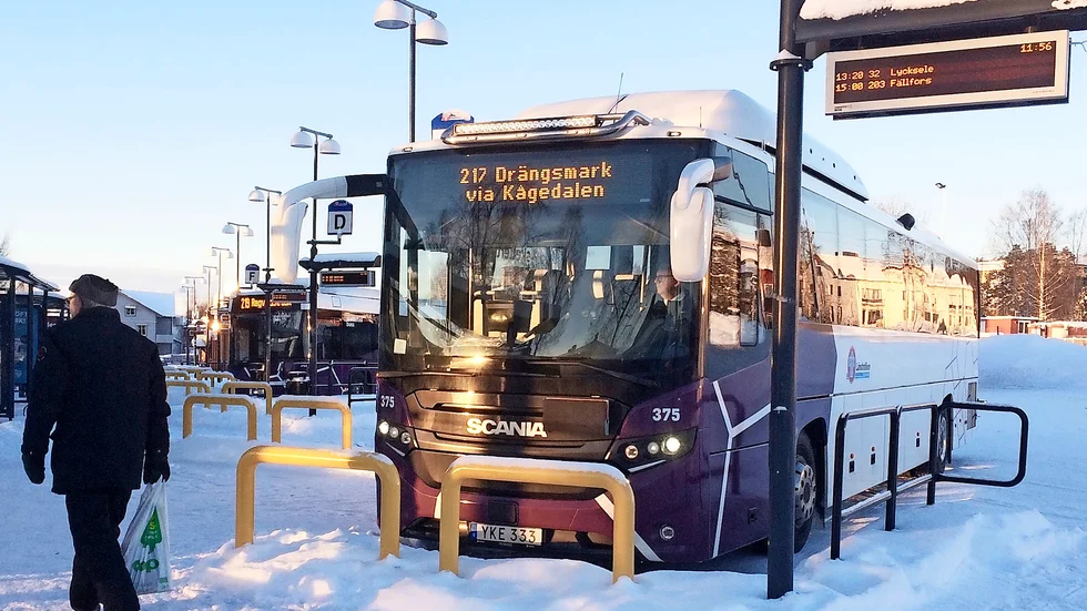 Busstrafiken är igång igen – om än med vissa förseningar.