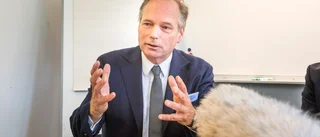 När en politiker blir landshövding utövar denne ämbetet som är opolitiskt
