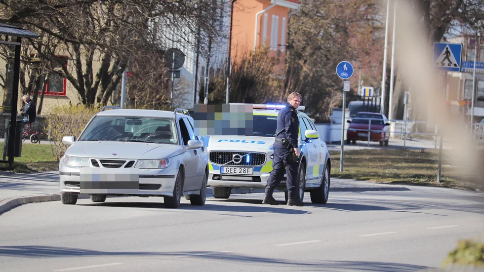 Vid 14.15 på lördagen stoppades bilisten på Follingboväg i Visby.