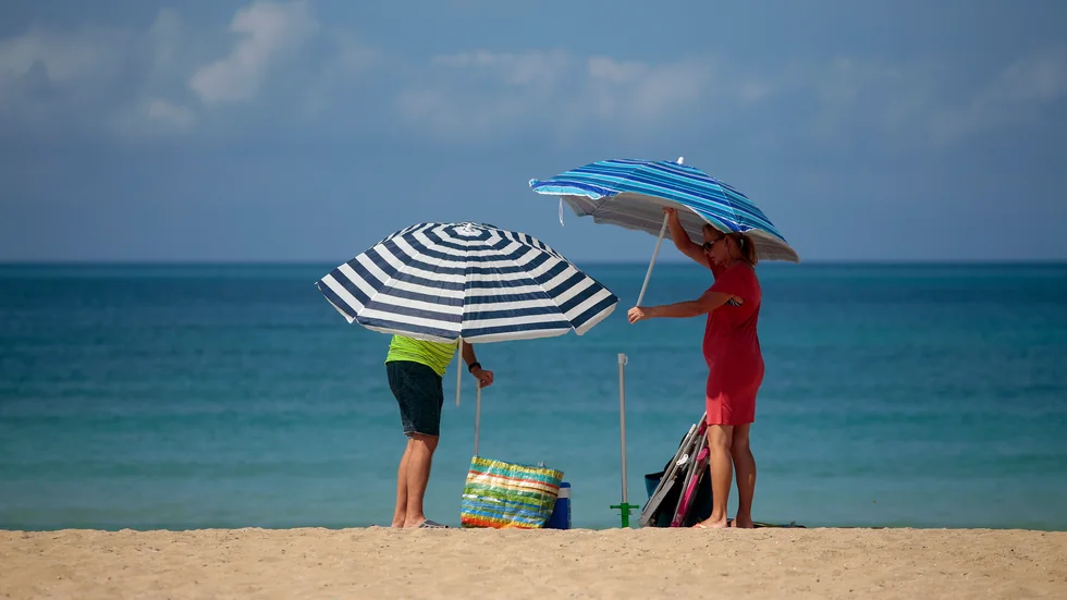 Spanien har åter öppnat för turister. Från och med den 30 juni lyfter UD sin avrådan från resor till tio länder, däribland Spanien.