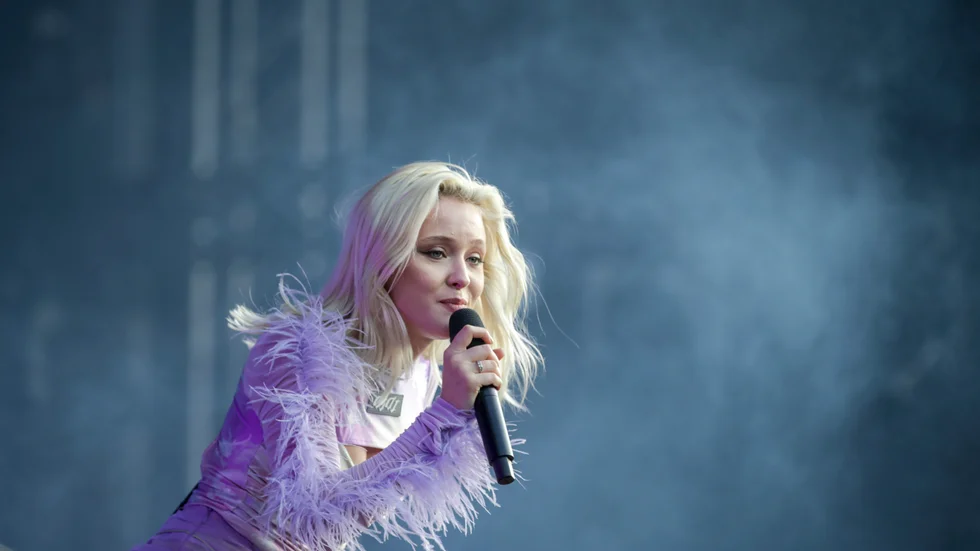 Zara Larsson avslutar konsertserien "Late night concert".