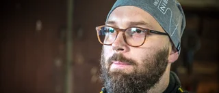 Thomas blev sparkad av häst - fördes till sjukhus