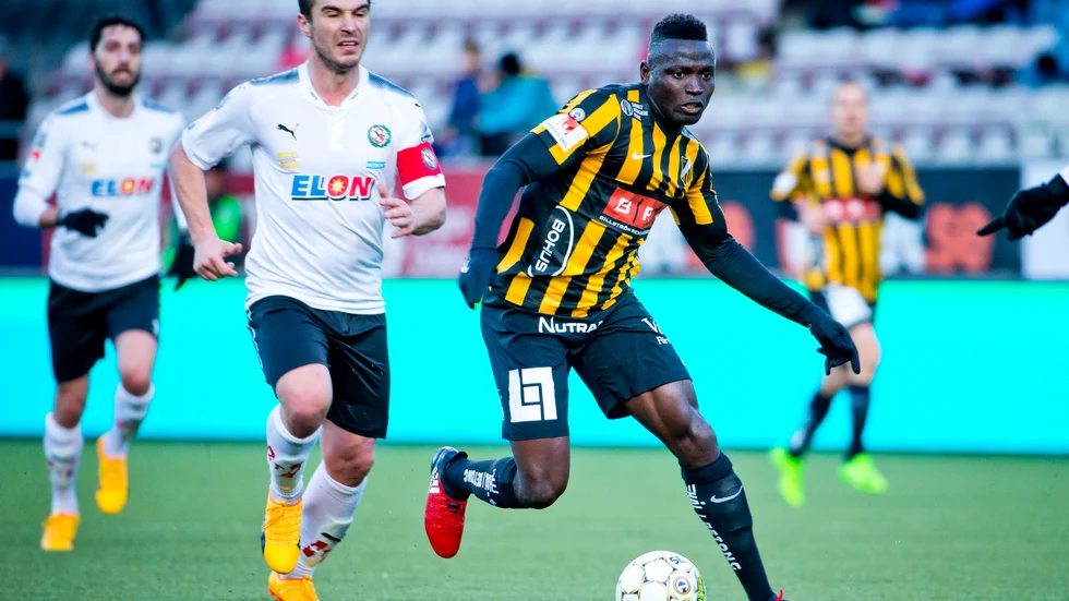 Alhassan "Crespo" Haestad Kamara, tidigare i Örebro, AIK, Häcken, spelar denna säsongen i Halmstad BK.