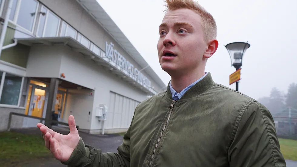 Så här såg Jonathan Sager ut 2019 när han var ledamot i elevrådet på Västerviks gymnasium.