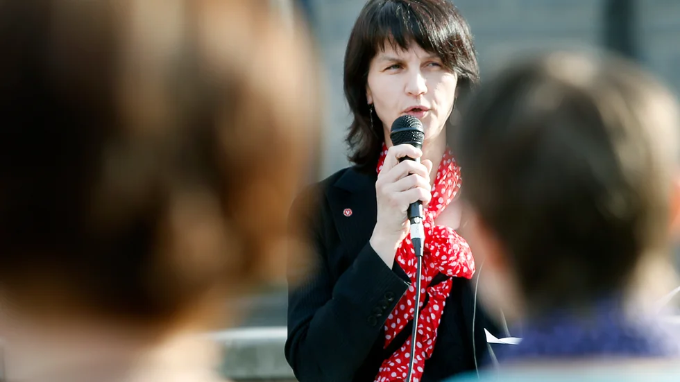 Skribenten "Socialdemokrat" väljer Maria Chergui (V) hellre än den lokala socialdemokratin och hoppas att partiet "återvänder".