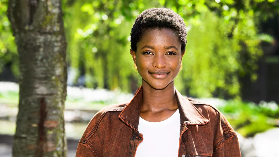 Modellen Oumie Jammeh har gått en mängd stora visningar och prytt modemagasinens förstasidor. Efter pandemin och sin mammaledighet hoppas hon kunna ta upp karriären på nytt.