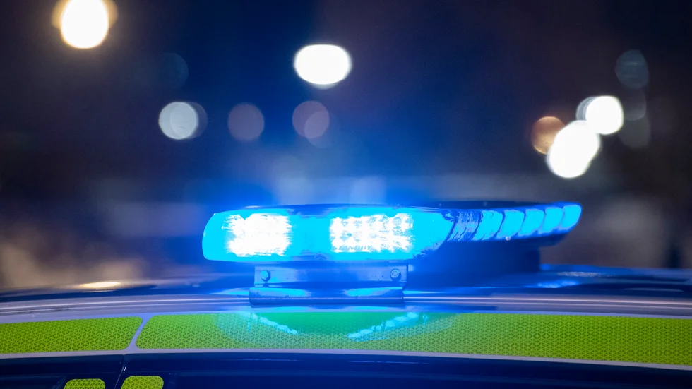 En kvinna i 50-årsåldern greps av polisen sent under onsdagskvällen. Hon är misstänkt för försök till dråp.