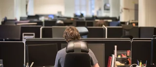 Mer än var femte sörmlänning sitter mer än tio timmar per dag