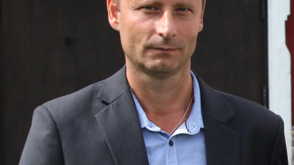 Robertsfors kommunalråd Patrik Nilsson (S) oroas över utvecklingen när det gäller medial bevakning i kommunen.