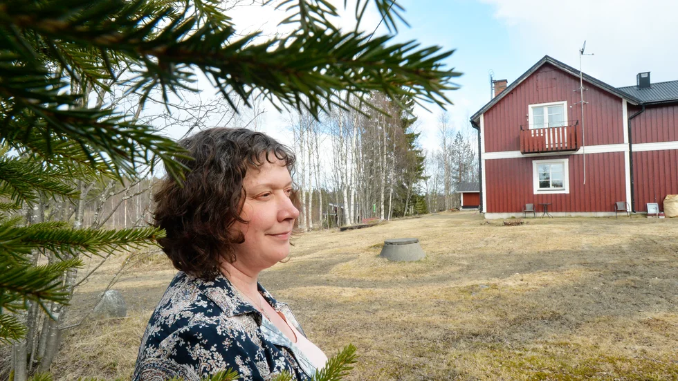 Andra juni kommer det stå klart vem av de åtta finalisterna som kommer få ett eget sommarprat. Anna-Mia Johansson, från Åbyn, Byske, är en av de tävlande. 