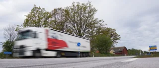 Fartdårar åker fast vid Mommehål