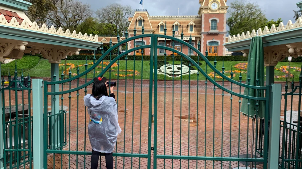 Entrén till Disneyland i Anaheim i Kalifornien är låst.