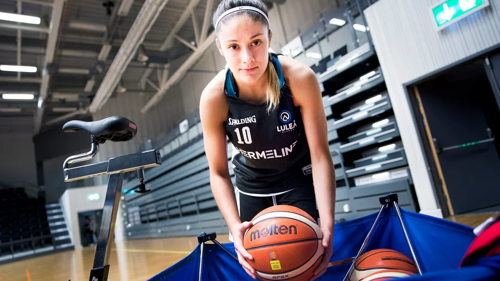 Katie Bussey var otroligt värdefull för Luleå Basket i slutspelen och hon avgjorde många viktiga matcher. 
Nu har amerikanskan fått ett drömjobb i Nederländerna.