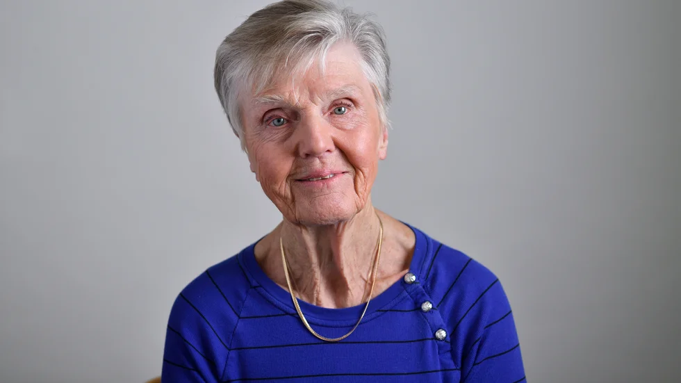 Barbro Westerholm är en "levande legend" skriver Widar Andersson på Folkbladets ledarsida idag. Han anser även att de kristna ledarnas misstankar behöver utredas i klart dagsljus. 